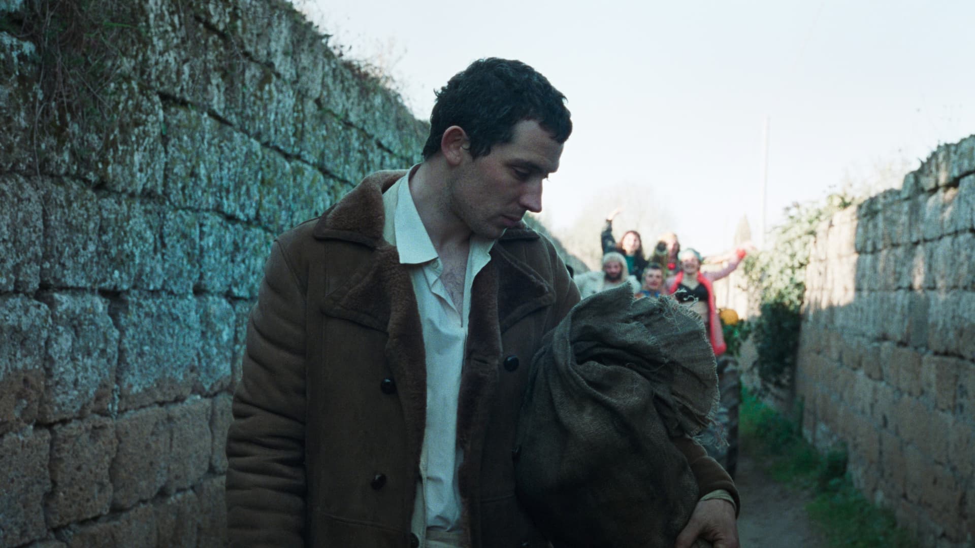 Рецензия на фильм «Химера». Deaddinos - изображение 3
